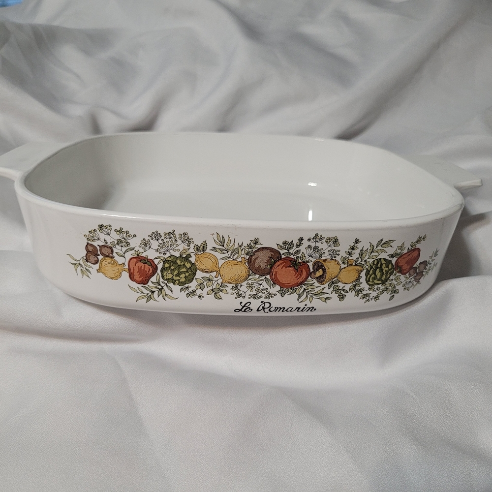 Vintage Le Romarin Corningware square casserole gold stamp